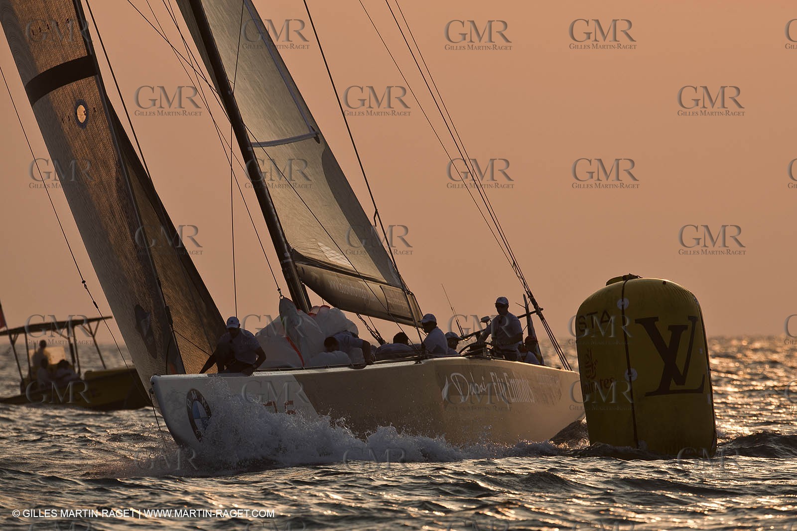 14 11 2010 - Dubai (UAE) - Dubai Louis Vuitton Trophy -  BMW ORACLE Racing - Training - Race Day 1