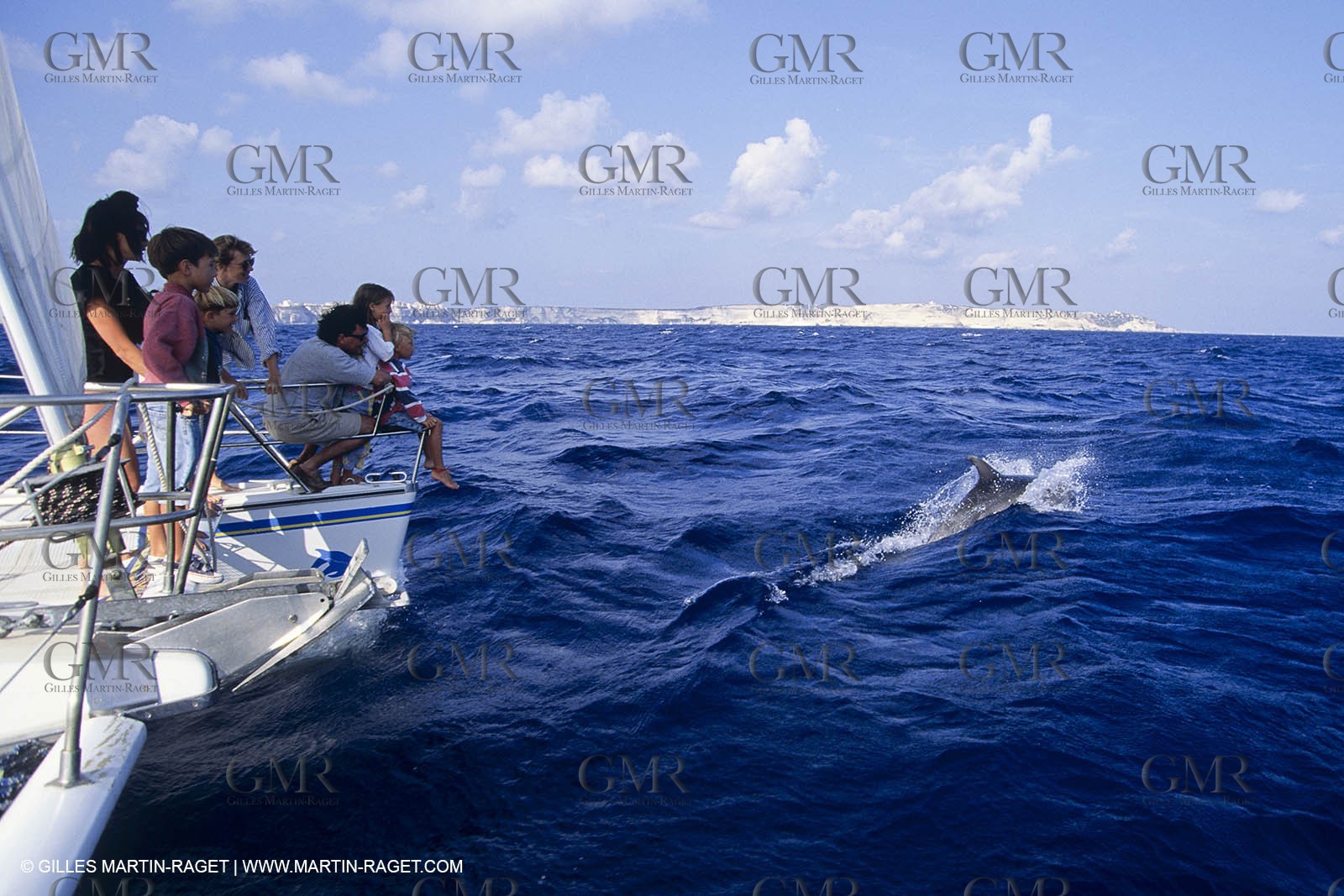 Sailing, cruising, children onboard