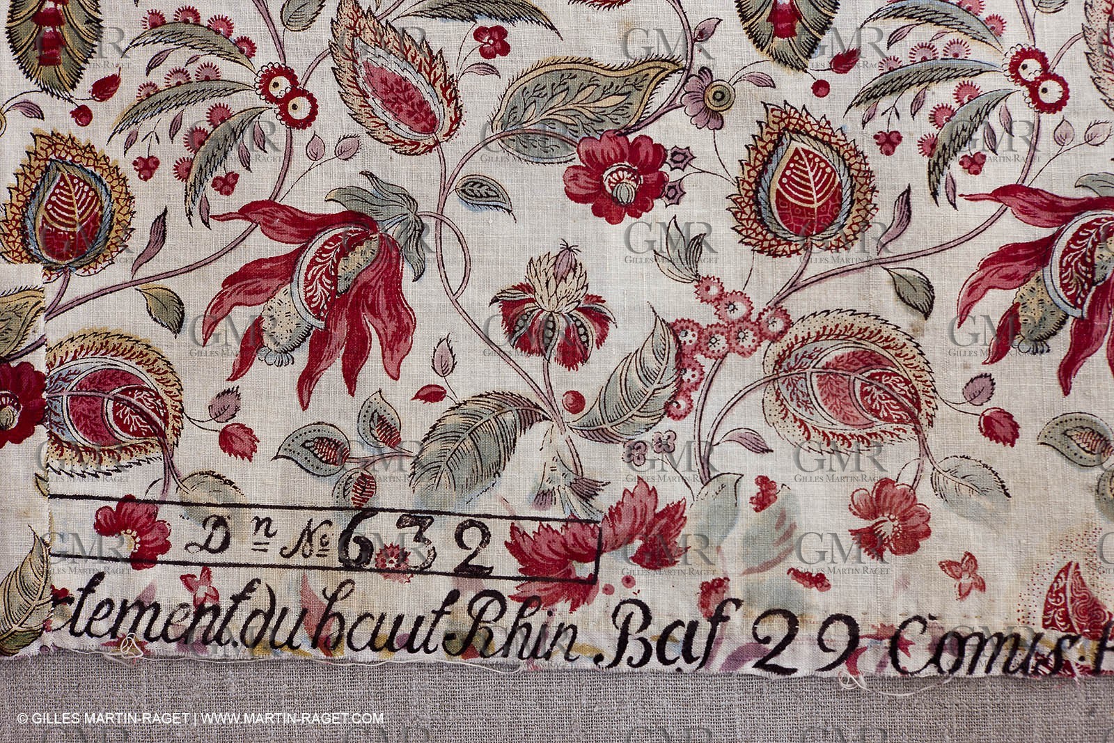 30 06 2011 - Toulon (FRA,83) - Villa Rosemaine - Indiennes sublimes exhibition