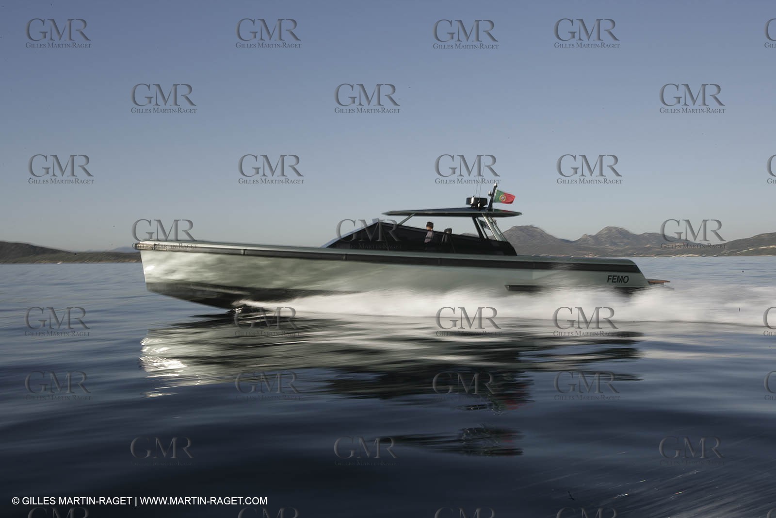 16 07 2007 - Portisco (Italie, Sardaigne) - Wally Power 47, 2007 version