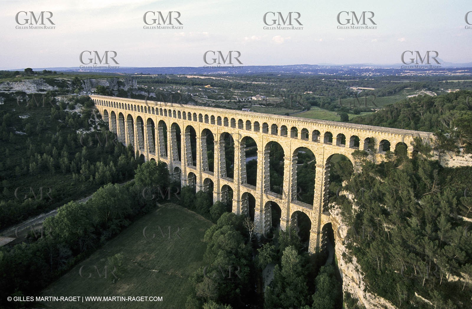Aix en Provence surroundings, Roquefavour bridge