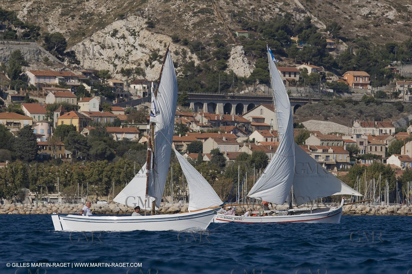1 09 2007 - Marseille (FRA, 13) - Latin rigs in l'Estaque (Marseille north bay village)