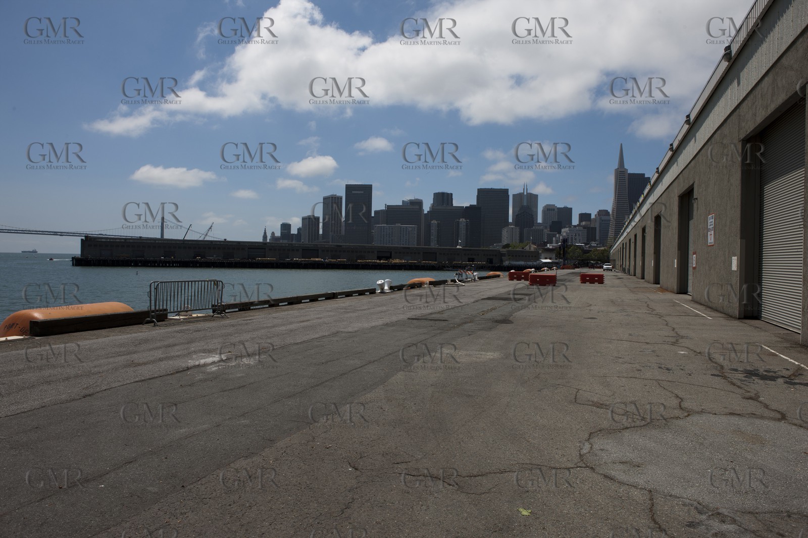 07 06 2011 - San Francisco (USA,CA) - 34th America's Cup - The Piers in their state of origin - Pier 27-29 - Pier 27