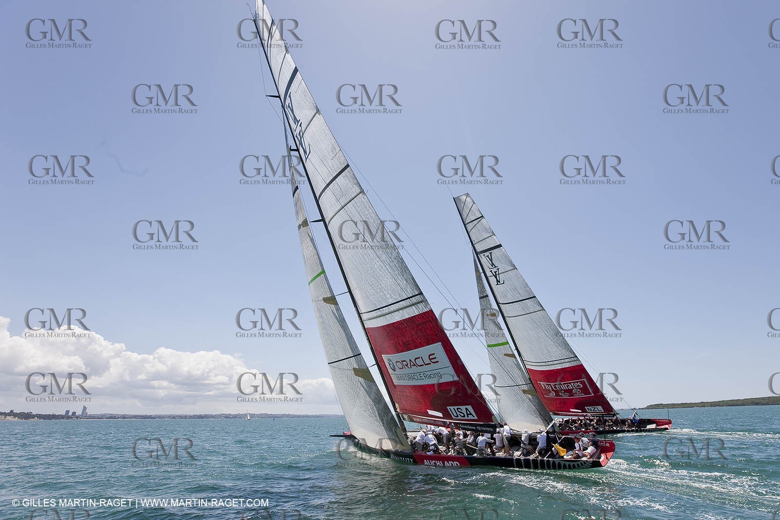 23 01 2009 - Auckland (NZL) -  Louis Vuitton Pacific Series - BMW ORACLE Racing-Tuning up onboard Emirates Team New Zealand yacht