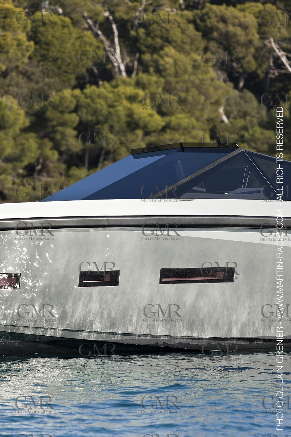 11 11 2009 - Saint Jean Cap Ferrat (FRA,06) Wally Yachts - Wallypower 55