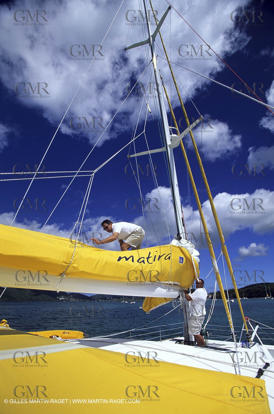 Privilege 585 - Matira - Martinique Croisière - Personnage - Manoeuvres