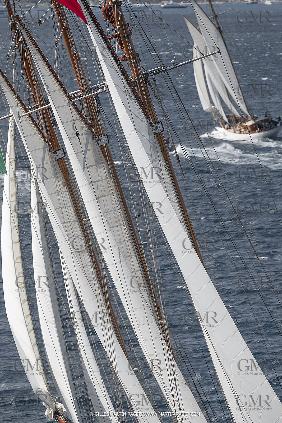 28 09 2022? Saint-Tropez,(FRA,83), Les Voiles de Saint-Tropez 2022 Régate N° 2 poup les modernes, navigation libre pour les grandes goélettes