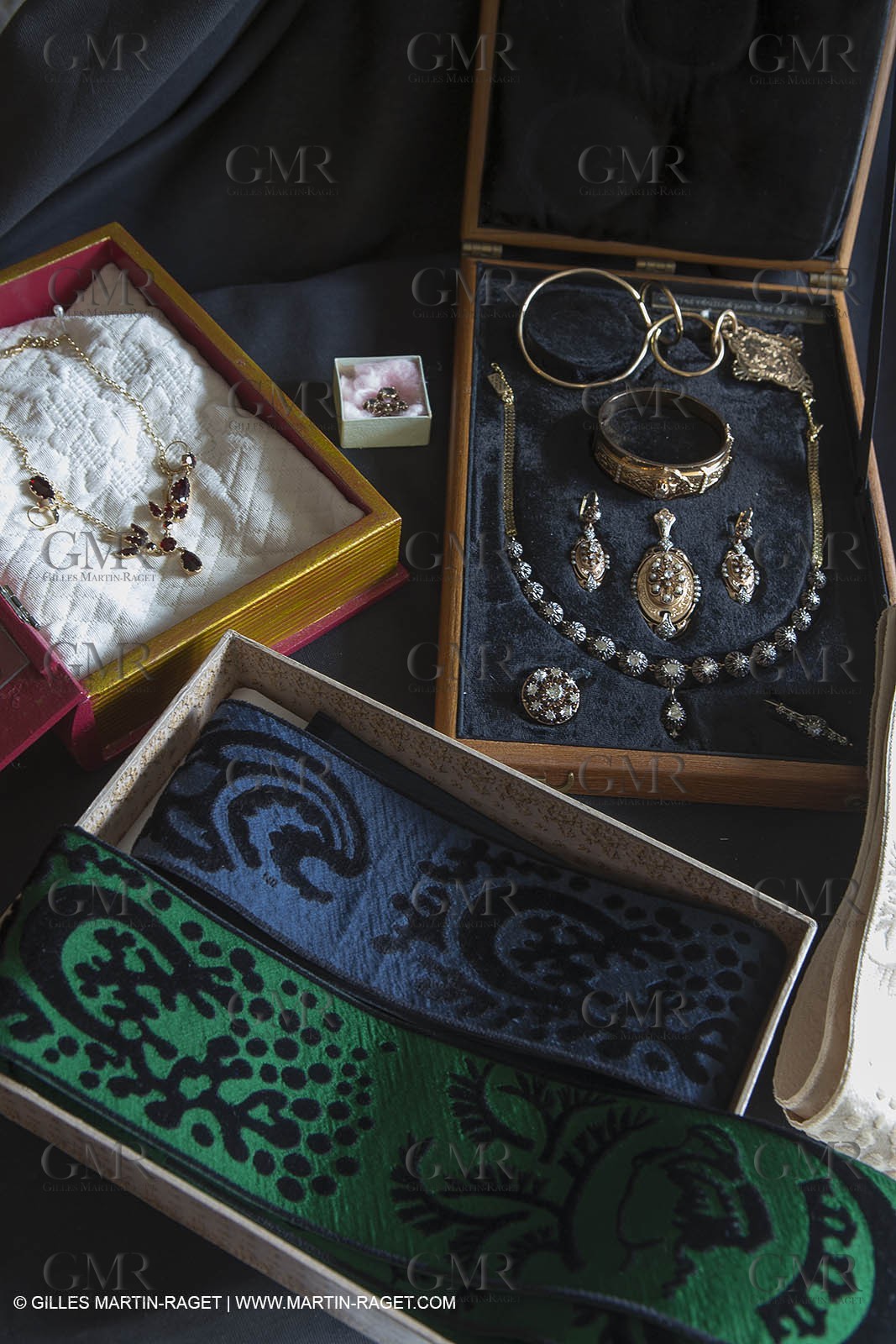 02 06 2014, ARles (FRA,13) Queen of arles Jewelry handover