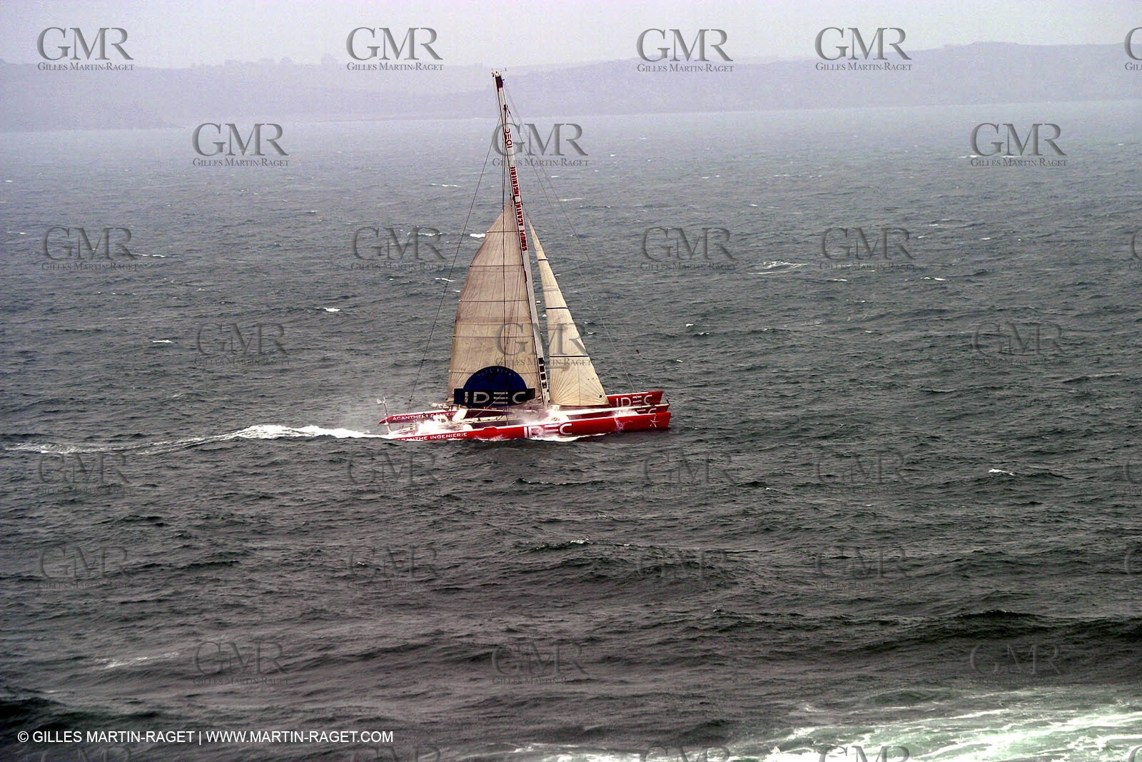 Round the world solo record - Idec - Francis Joyon - Brest finish