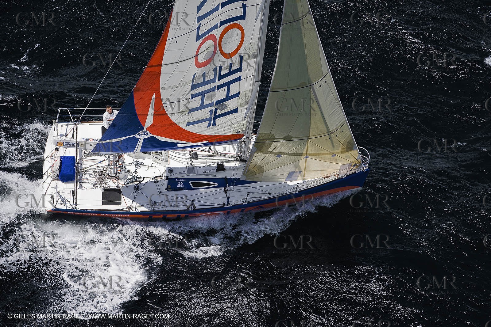 06-26-2007 - FIGARO II - THEOLIA - Skipper : Robert Nagy - Training off Marseille (south France) with strong wind conditions