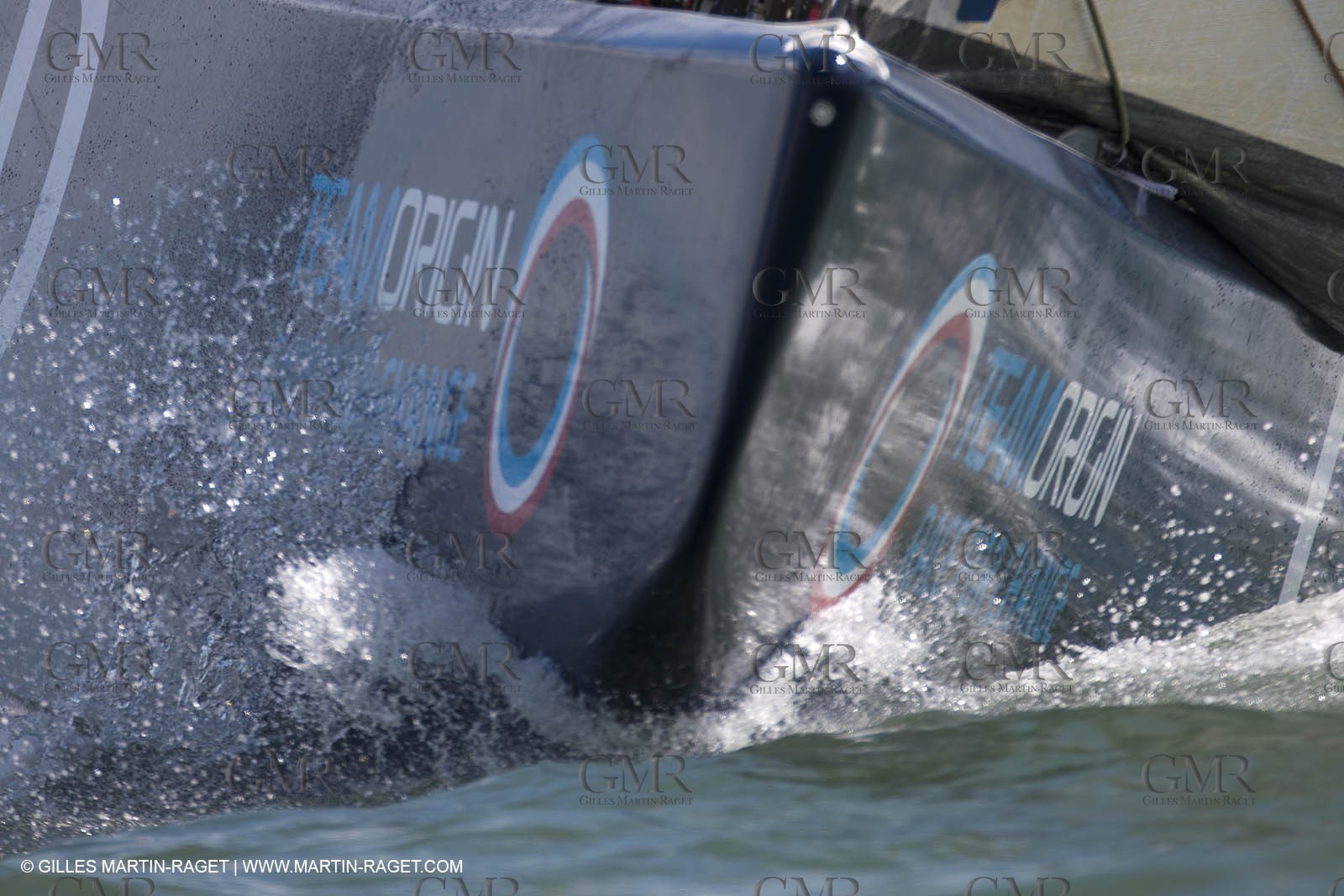 02 08 2010 - Cowes (UK, IOW) - The 1851 Cup -  BMW ORACLE Racing - Training Day.