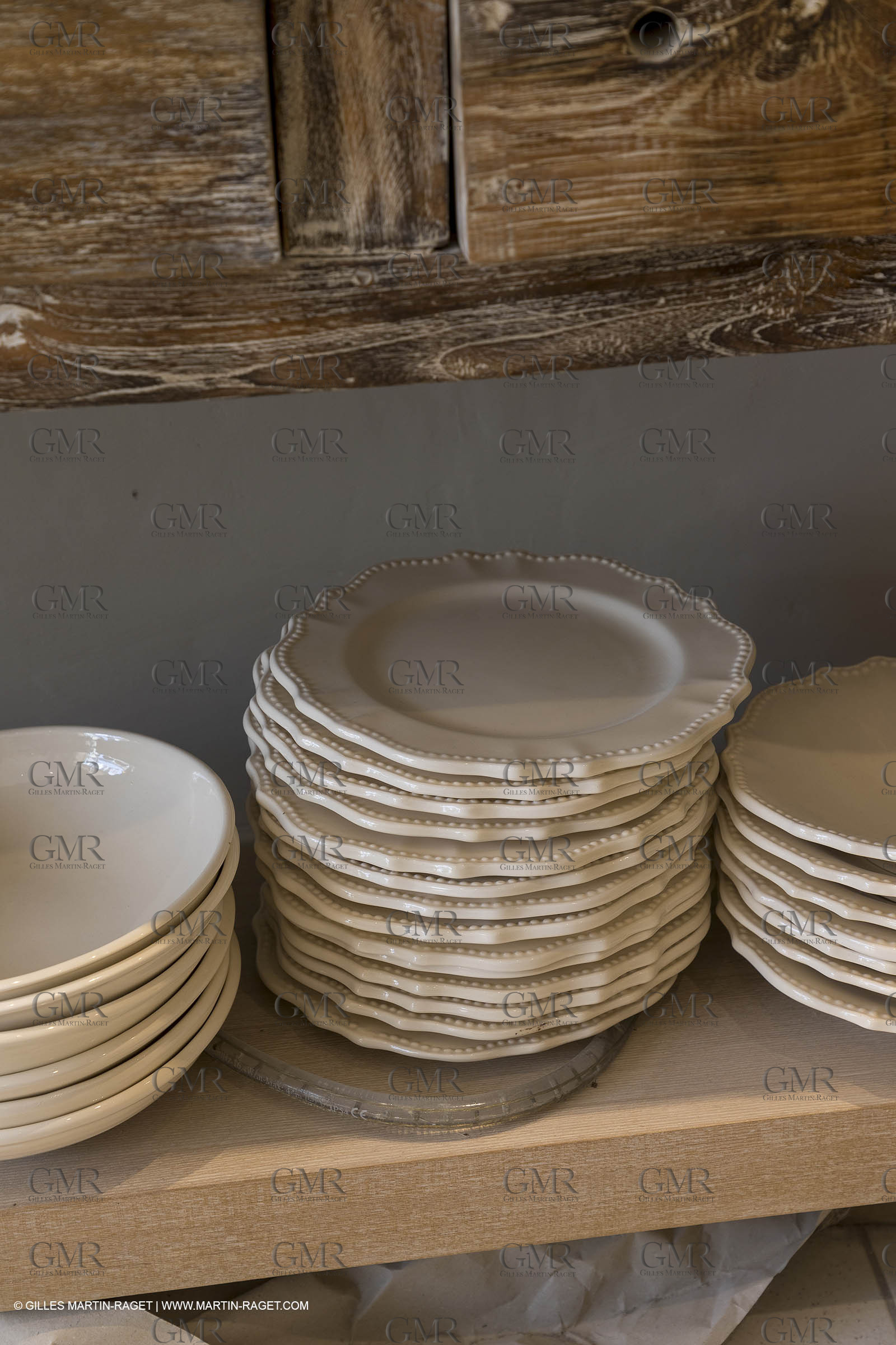 17 05 2018, Apt (FRA,84), Atelier de Faïence Rigo