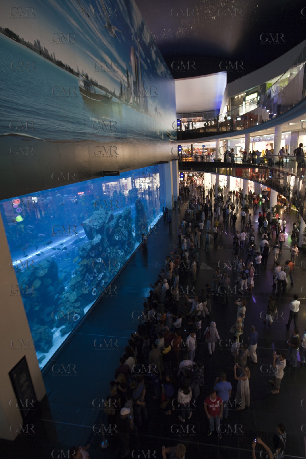 21 11 2010 - Dubai (UAE) - Dubai - The Mall