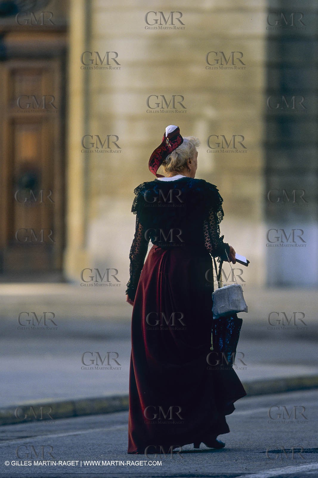 Arles (FRA,13) - Costume from Arles Fest