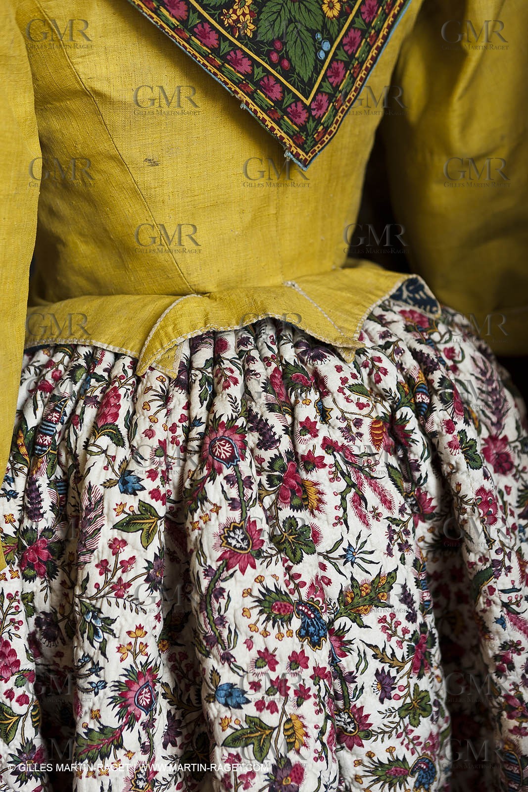 30 06 2011 - Toulon (FRA,83) - Villa Rosemaine - Indiennes sublimes exhibition