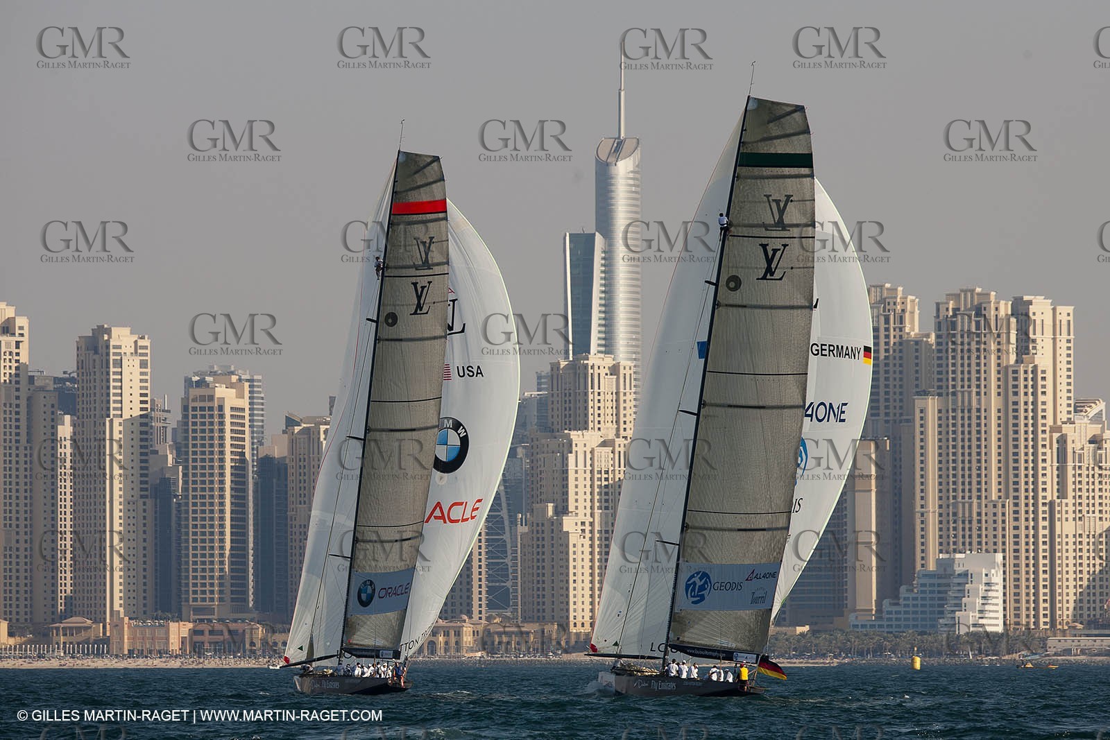 26 11 2010 - Dubai (UAE) - Dubai Louis Vuitton Trophy -1 2 final - BMW ORACLE Racing Vs All4One