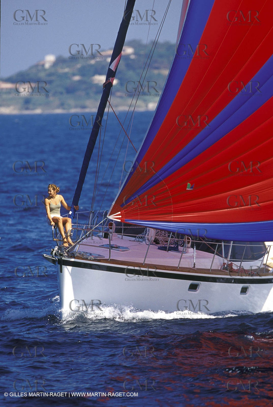 Cruising - People - Doing nothing