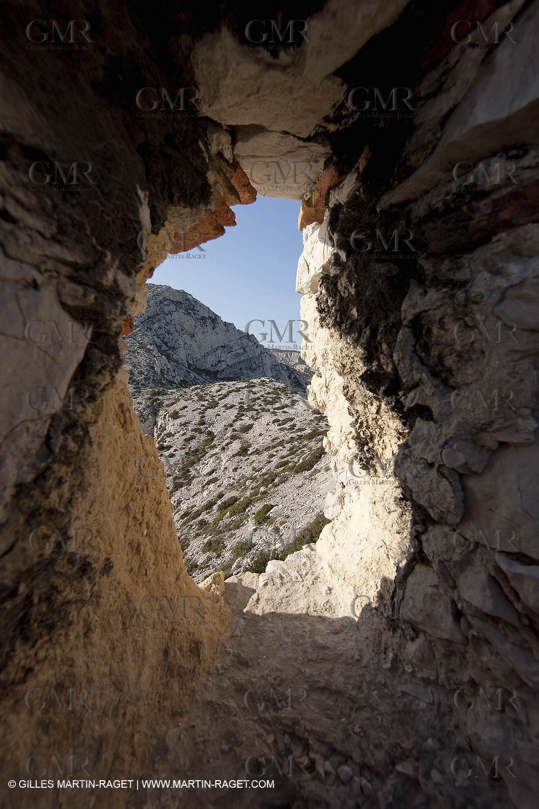 23 03 2009 - Marseille (FRA, 13) - Les Calanques - Castle ruins