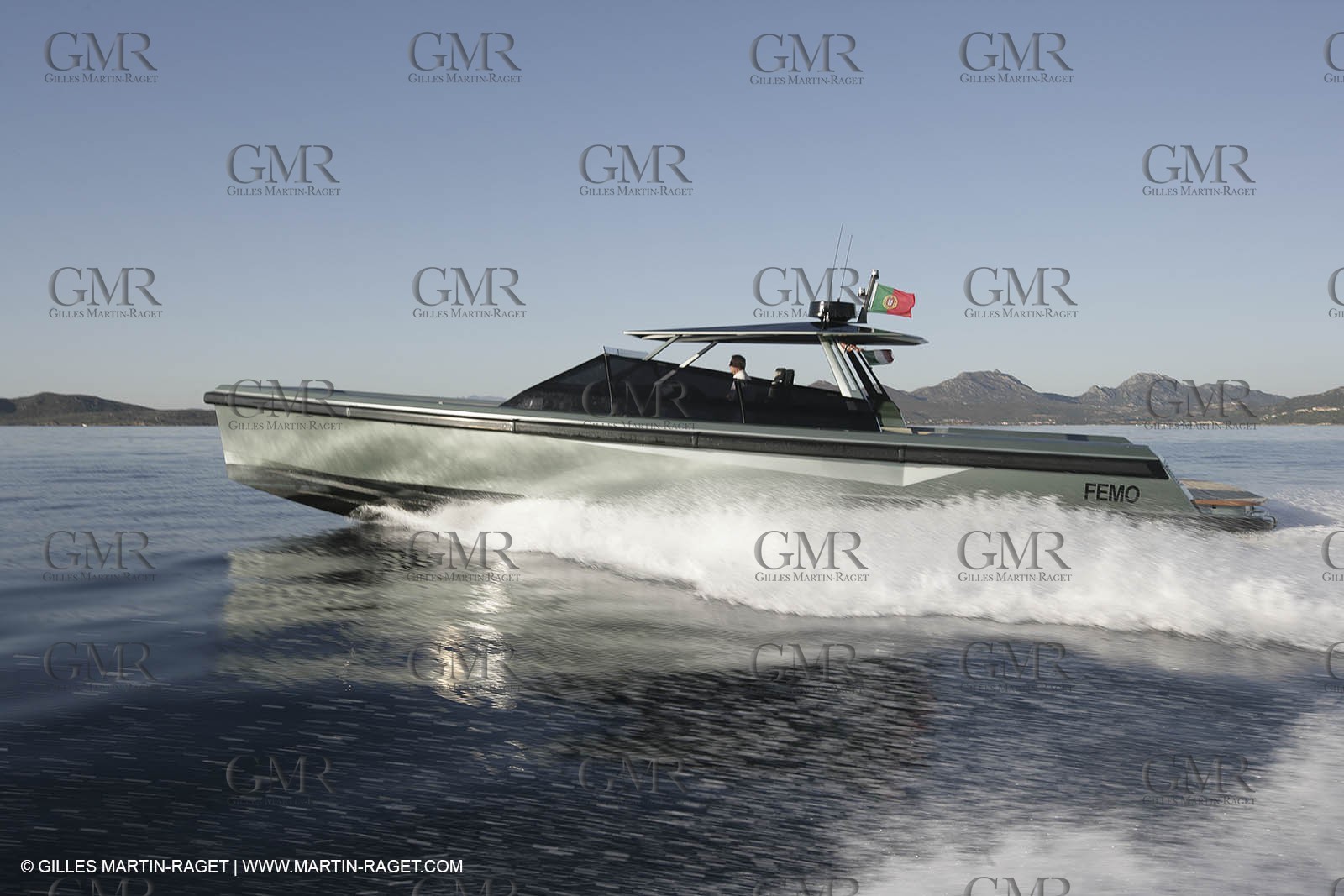 16 07 2007 - Portisco (Italie, Sardaigne) - Wally Power 47, 2007 version