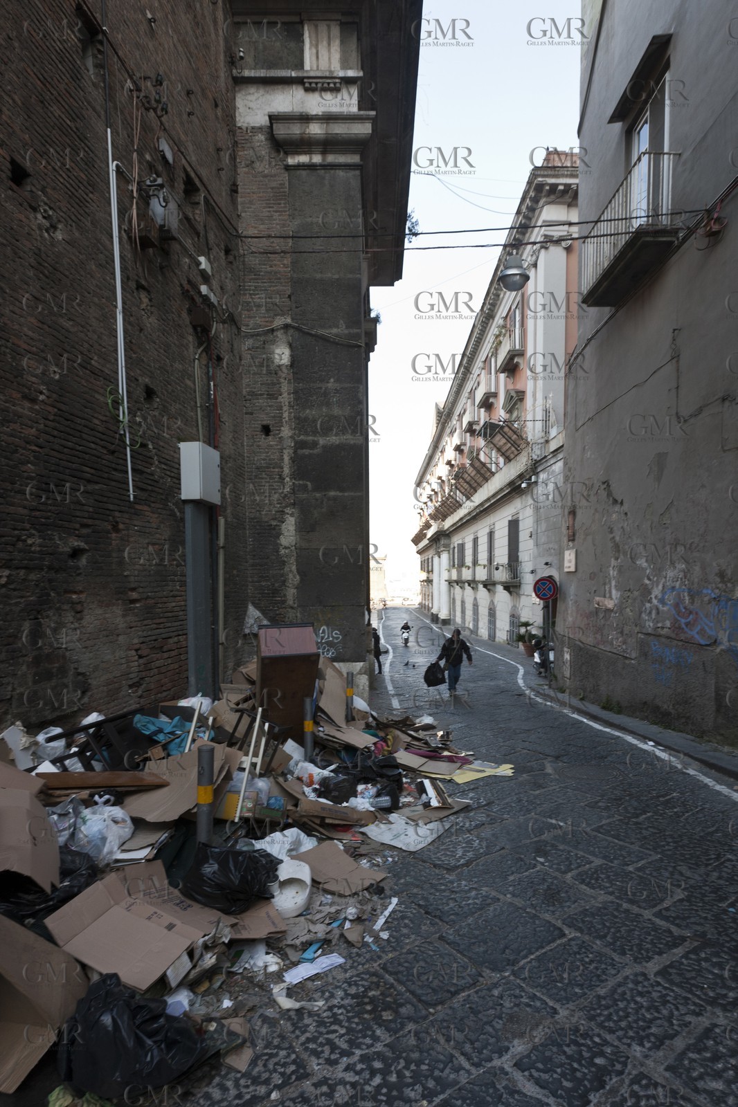 24 02 2012 - Naples (ITA) - 34th America's Cup - America's Cup World Series Naples 2012 - Naples Preview - Naples hisrtoric center streets