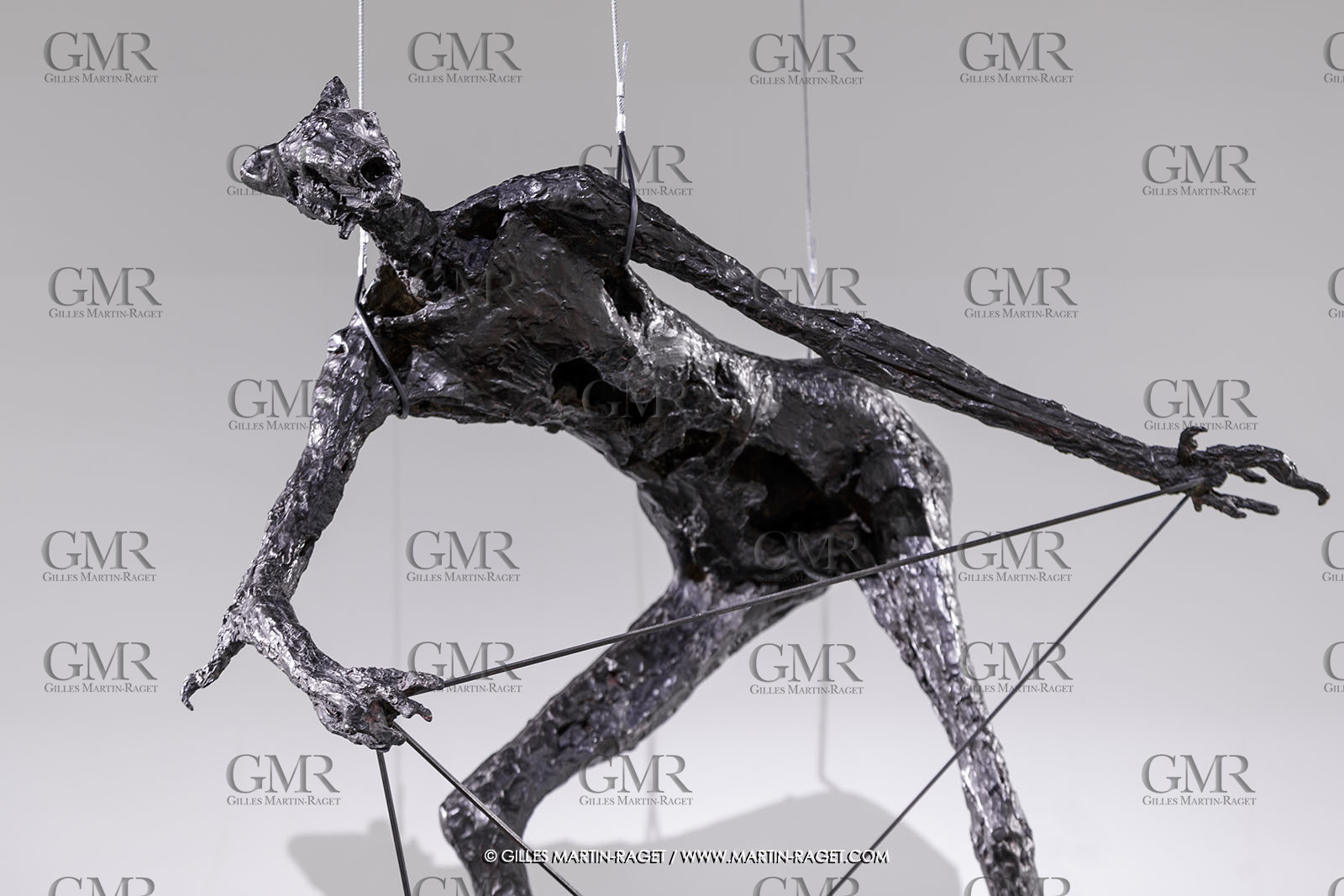 02 05 2023, Paris (FRA), oeuvre de Germaine Richier, Exposition Centre Pompidou 2023, Le Grifu 1952, Bronze patiné foncé, Epreuve d'exposition, Fondeur : Susse, Paris, 89 x 89 x 85 cm, Collection particulière