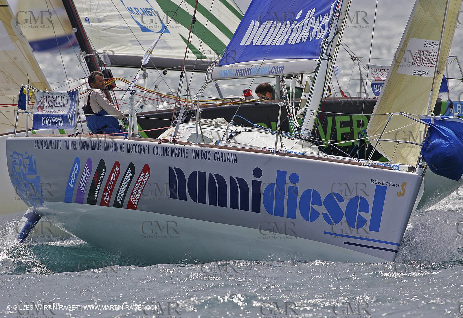 Generali Solo 2005 - Port Leucate - Manche 6 - Départ pour Gruissan - Morvan et D'Ali - Premiers à la marque au vent