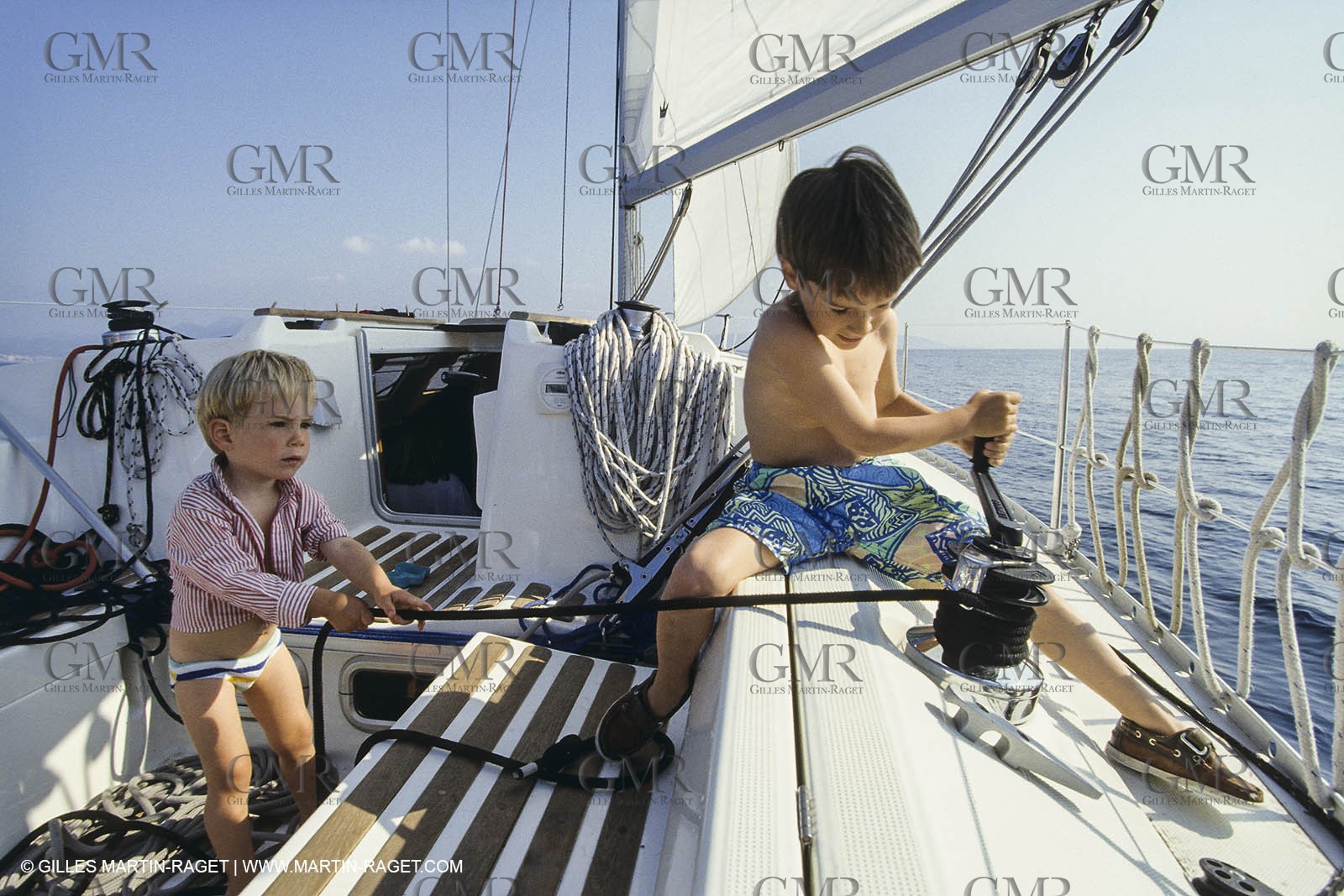 Sailing, cruising, people, children