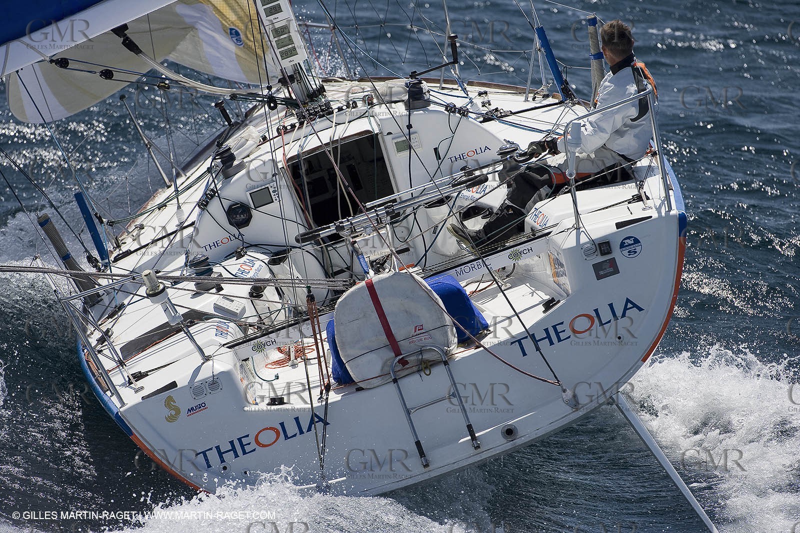 06-26-2007 - FIGARO II - THEOLIA - Skipper : Robert Nagy - Training off Marseille (south France) with strong wind conditions