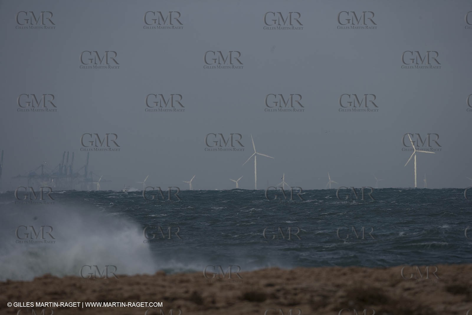 03 01 2008 - Fos sur Mer (FRA, 13) - Esaterly gale
