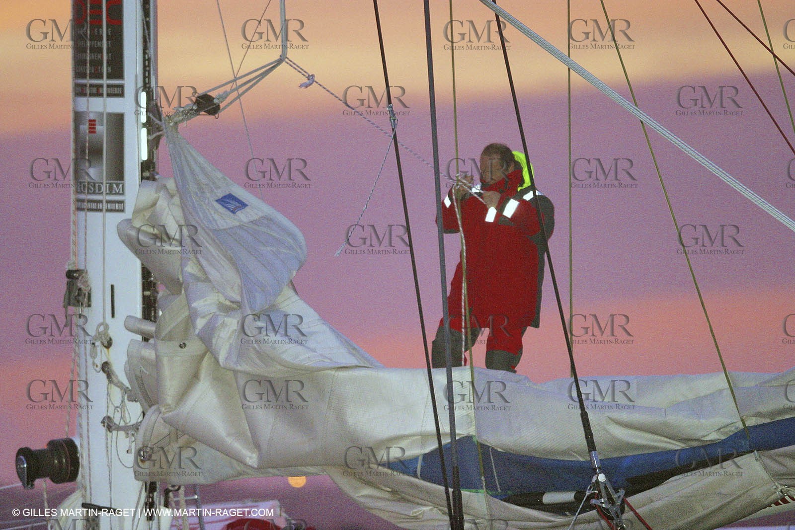 Round the world solo record - Idec - Francis Joyon - Brest finish