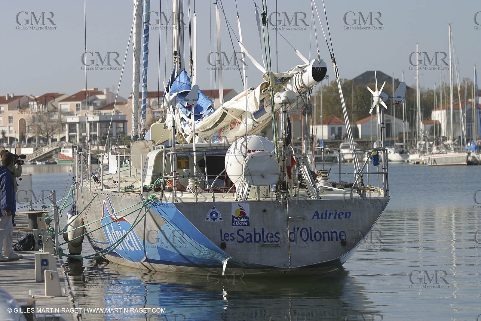 Round the world record wrong way - Adrien - Jean-Luc Van de Heede - Les Sables d'Olonne Start