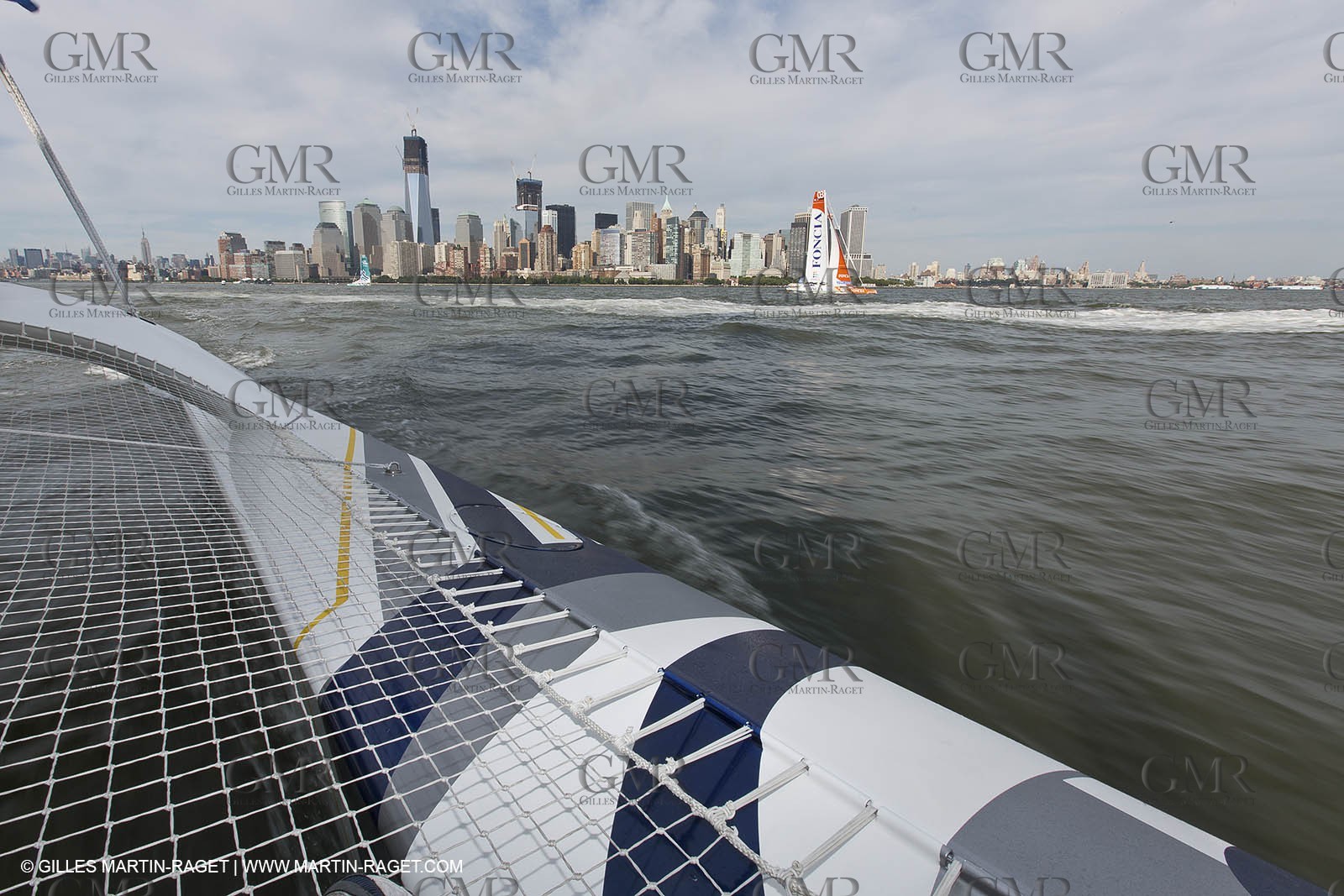 05 07 2012 - New York (USA) - Ocean Krys Race - Speed runs in fornt of NY city