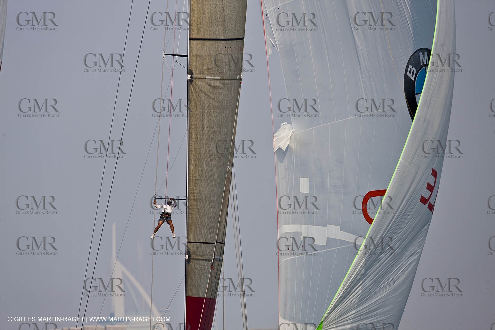 21 11 2010 - Dubai (UAE) - Dubai Louis Vuitton Trophy -  Round 2 - BMW ORACLE Racingg Vs Emirates Team New Zealand