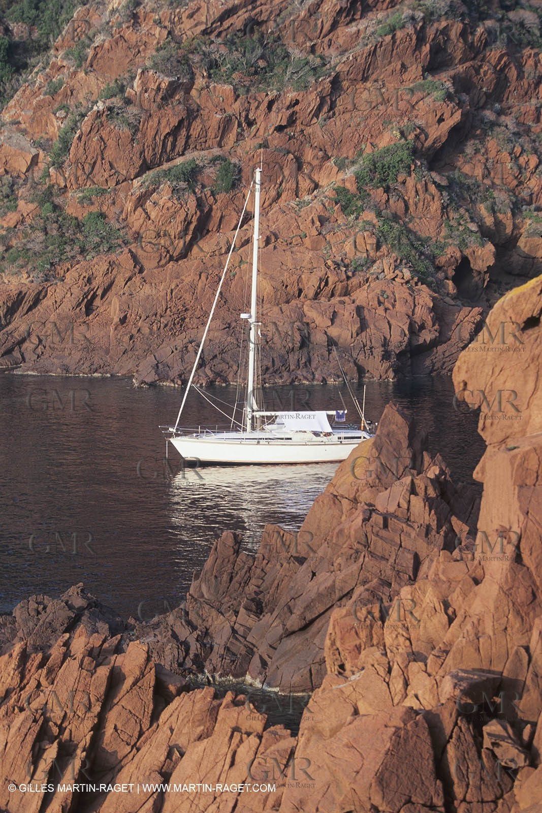 Sail, cruising, monohulls at the mooring