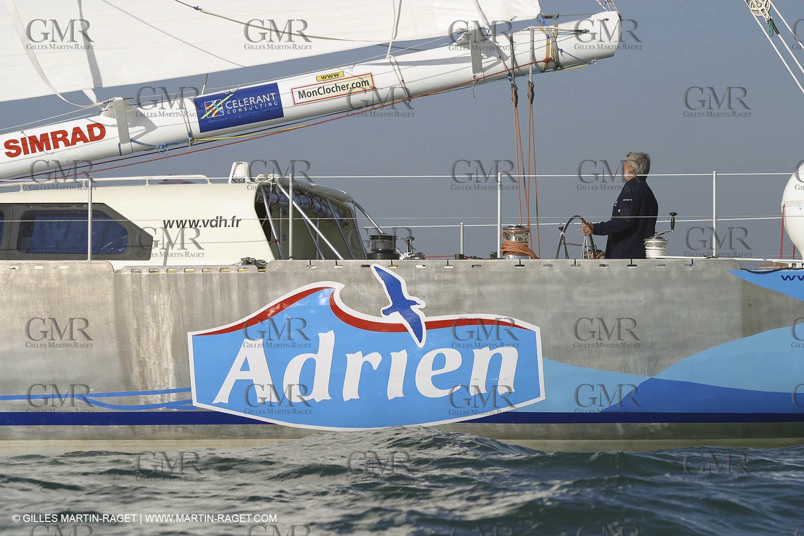 Round the world record wrong way - Adrien - Jean-Luc Van de Heede - Les Sables d'Olonne Start