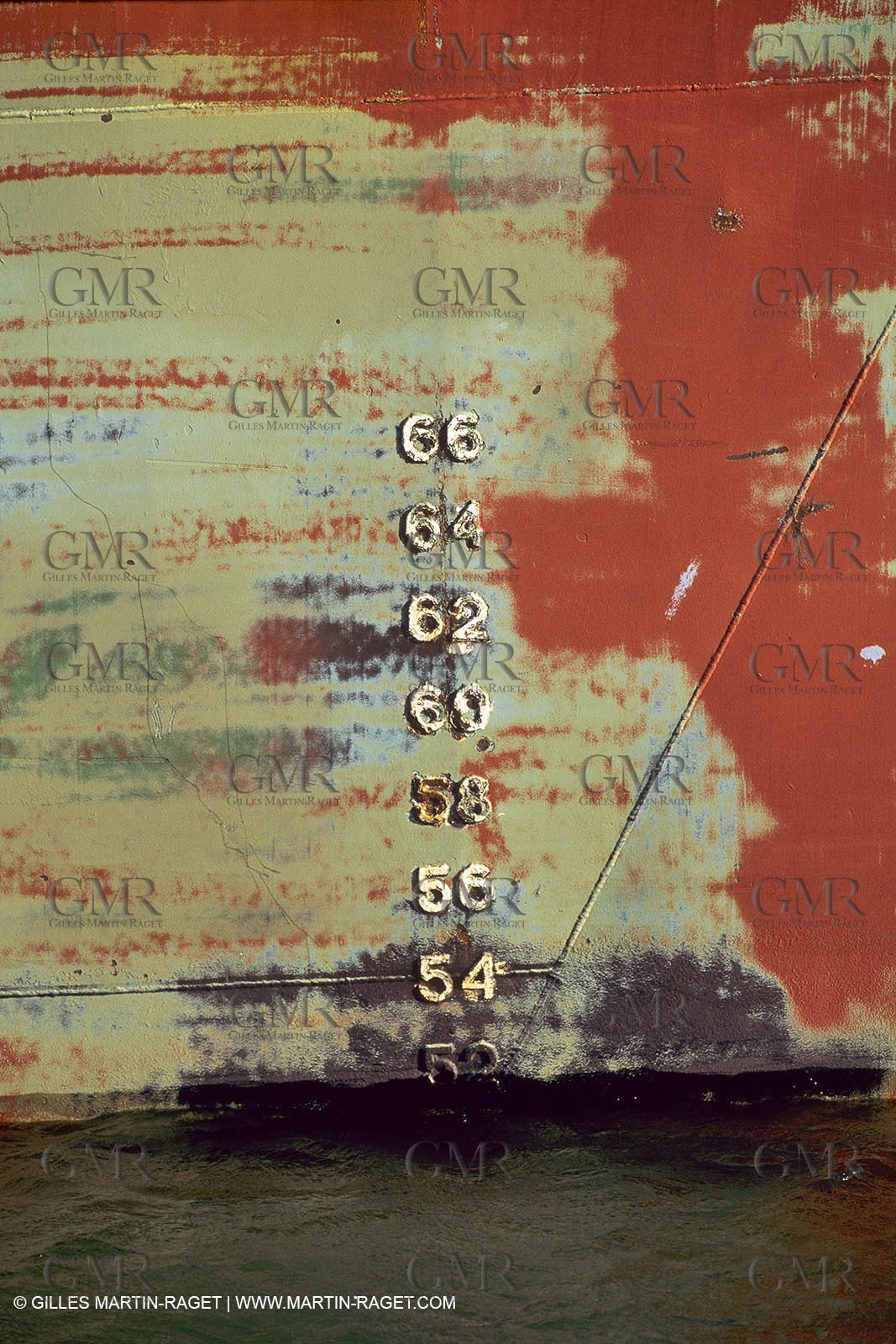 Monde maritime, opérations porturaires, ports, manoeuvres, marine world, harbour operations, maritime shipping,