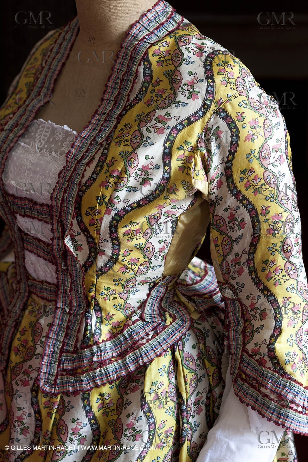 30 06 2011 - Toulon (FRA,83) - Villa Rosemaine - Indiennes sublimes exhibition