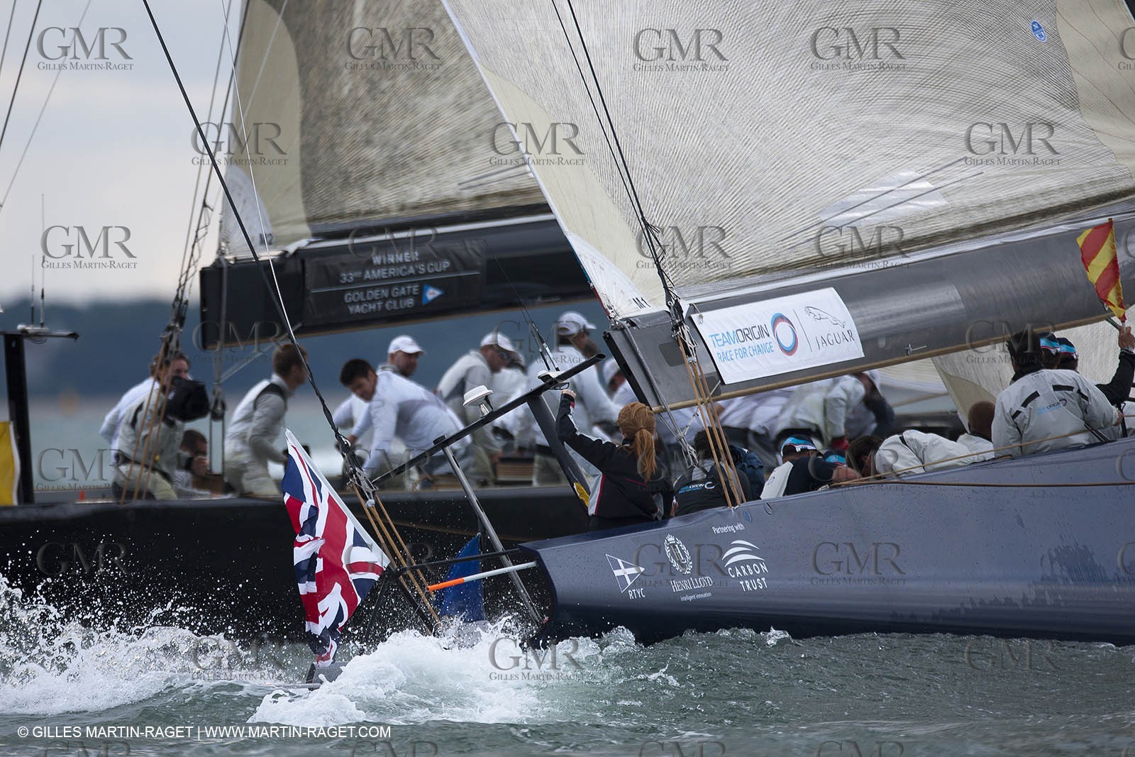 04 08 2010 - Cowes (UK, IOW) - The 1851 Cup -  BMW ORACLE Racing - Day 2.
