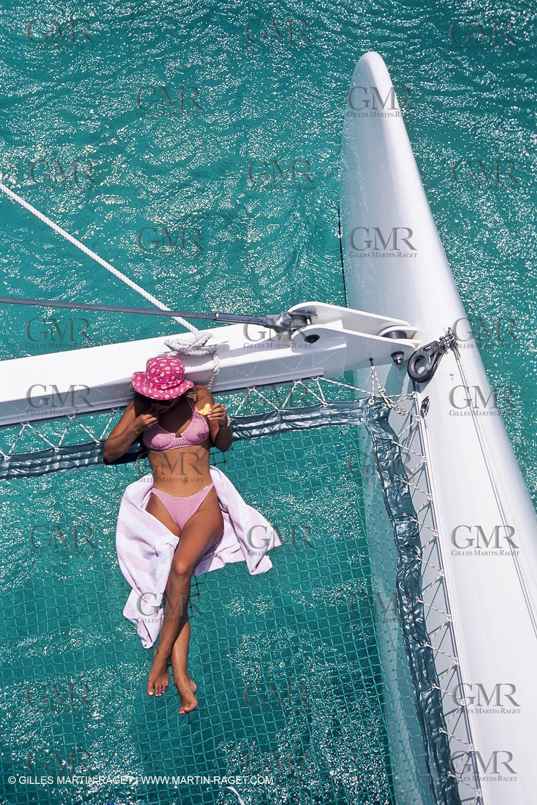 Sailing, cruising, women onboard