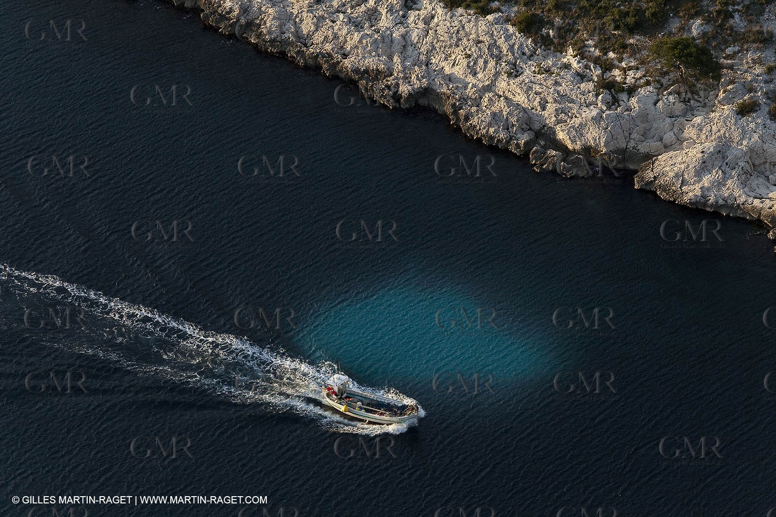 Décember 2009 - Marseille (FRA) - Les Calanques - Morgiou as seen from Sugiton Belvedere