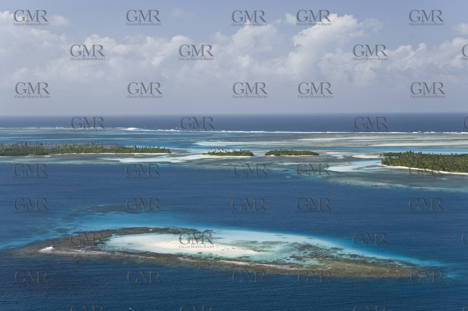 01 02 2008 - San Blas Archipelago (Panama) - Motor Yacht Senses