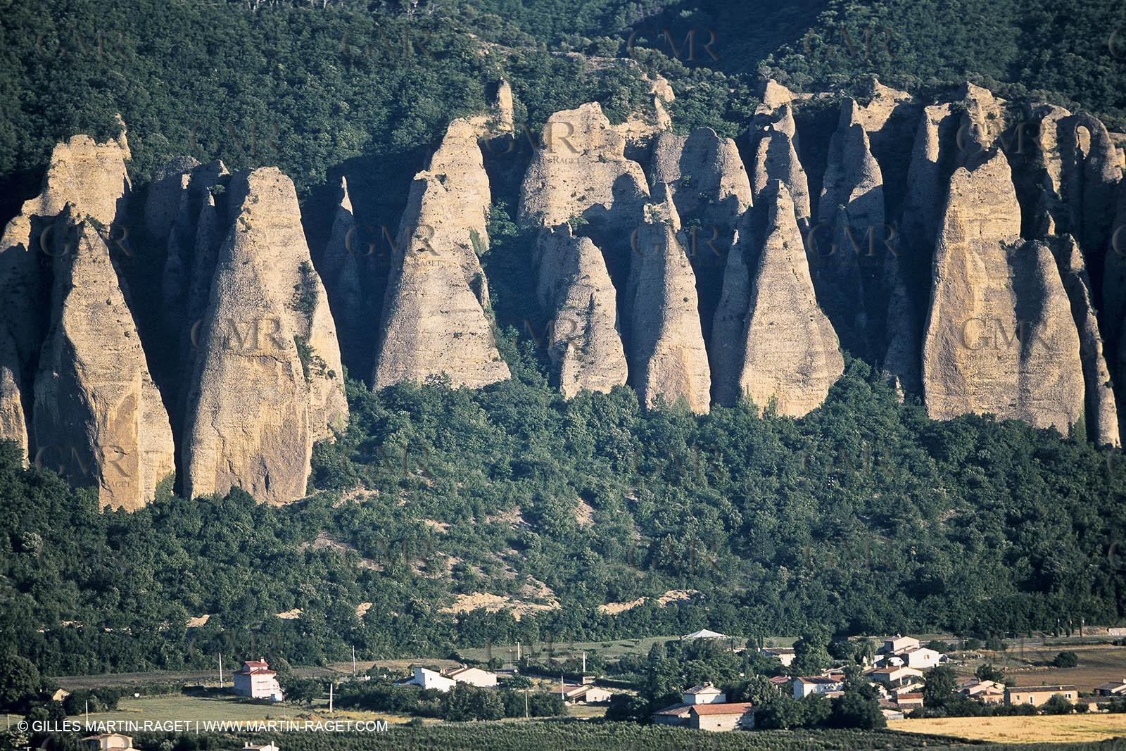 Durance river valley, Les Mées Penitents