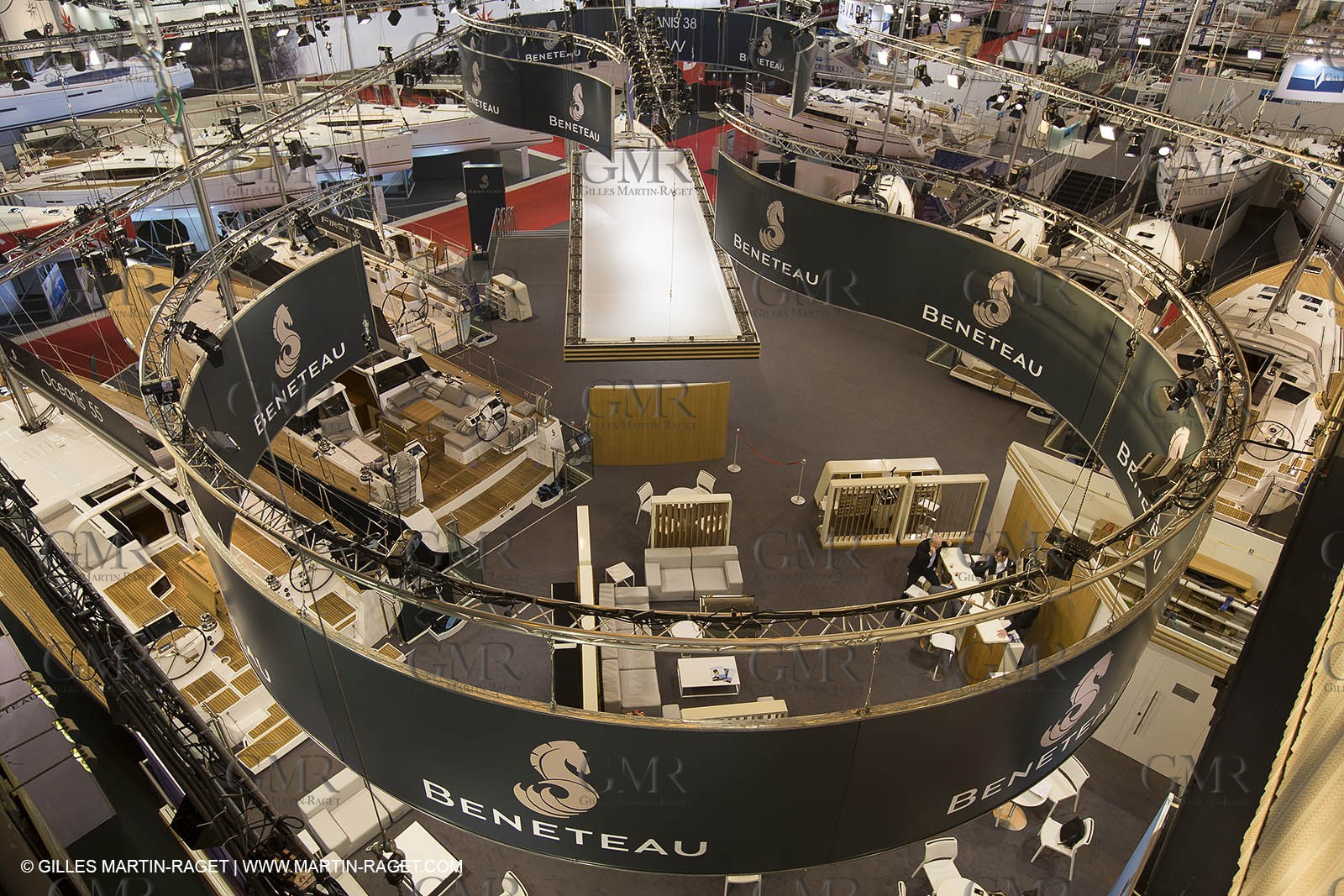 10 12 2013 - Paris (FRA,75) -Paris Boat Show - Beneteau booth