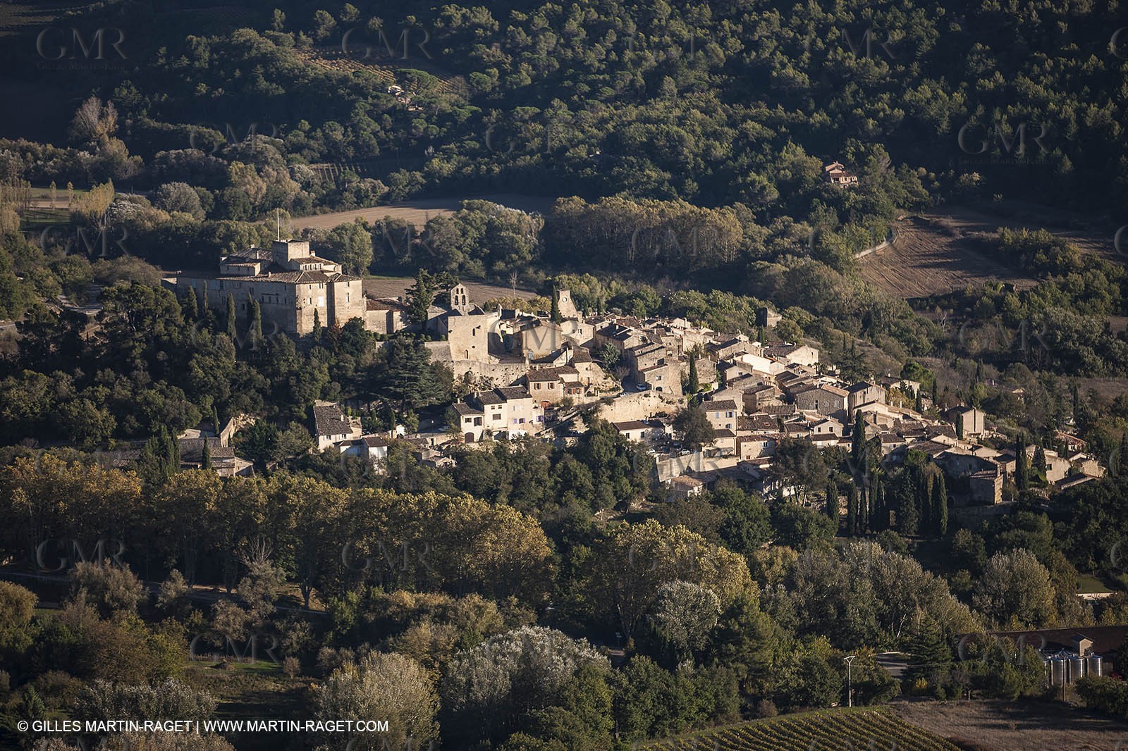 29 10 2012 - Ansouis (FRA,84) - Luberon  seen from above