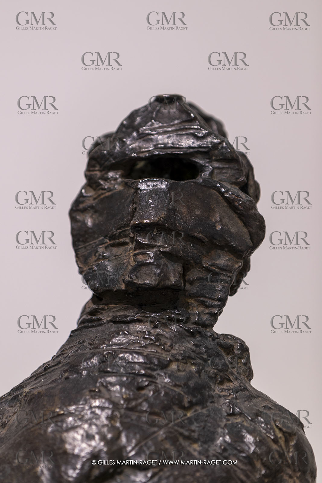 30 10 2023, Montpellier (FRA), oeuvre de Germaine Richier, Exposition Centre Pompidou - Musée Fabre 2023, Le Pentacle, Bronze patiné foncé, Edition HC1, Fondeur : C. Valsuani, Paris, 80 x 36 x 23 cm, Pinault Collection