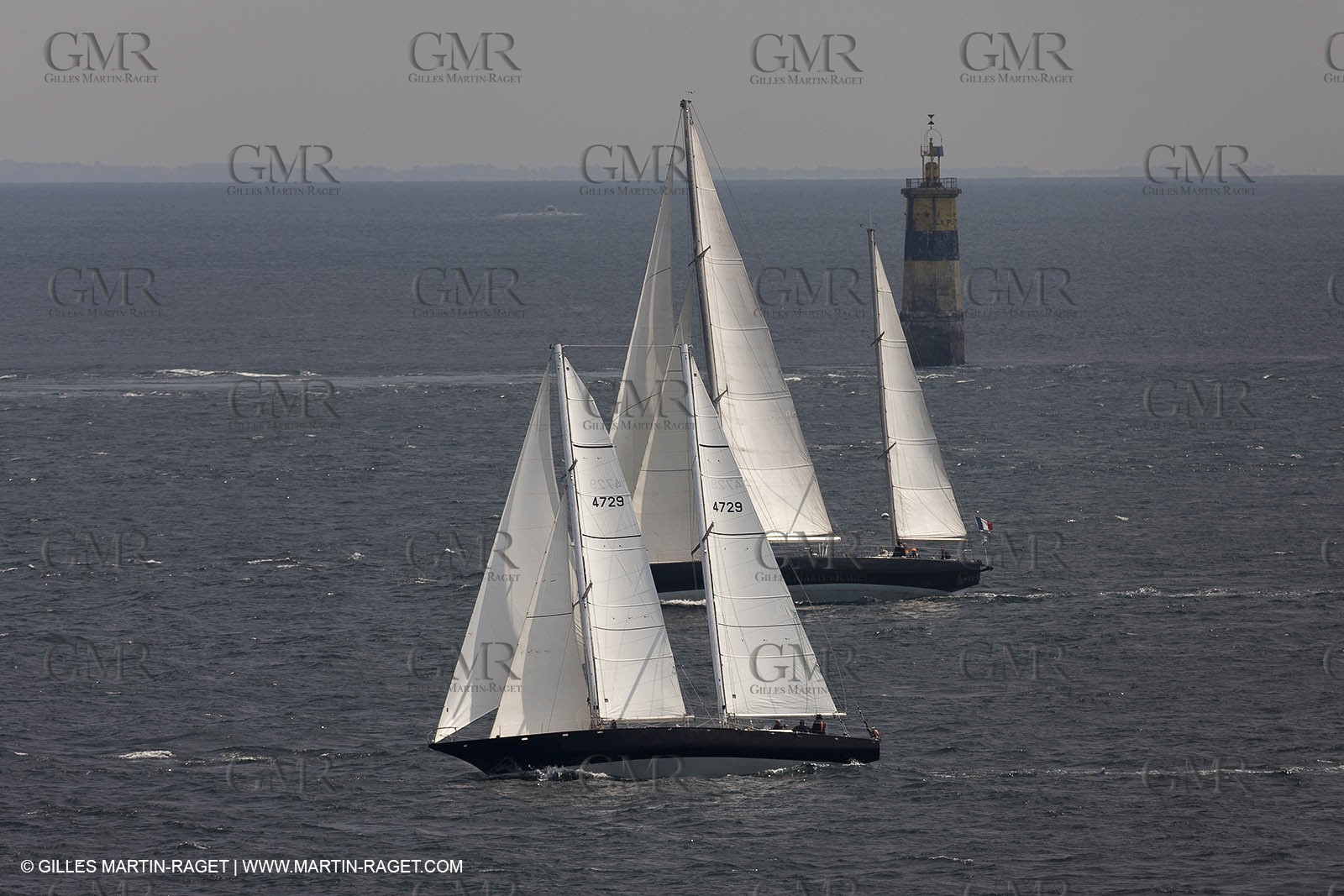 19 05 2010- Sein - (FRA,56)  -  Pen Duick III and Pen Duick VI in the Sein island straight
