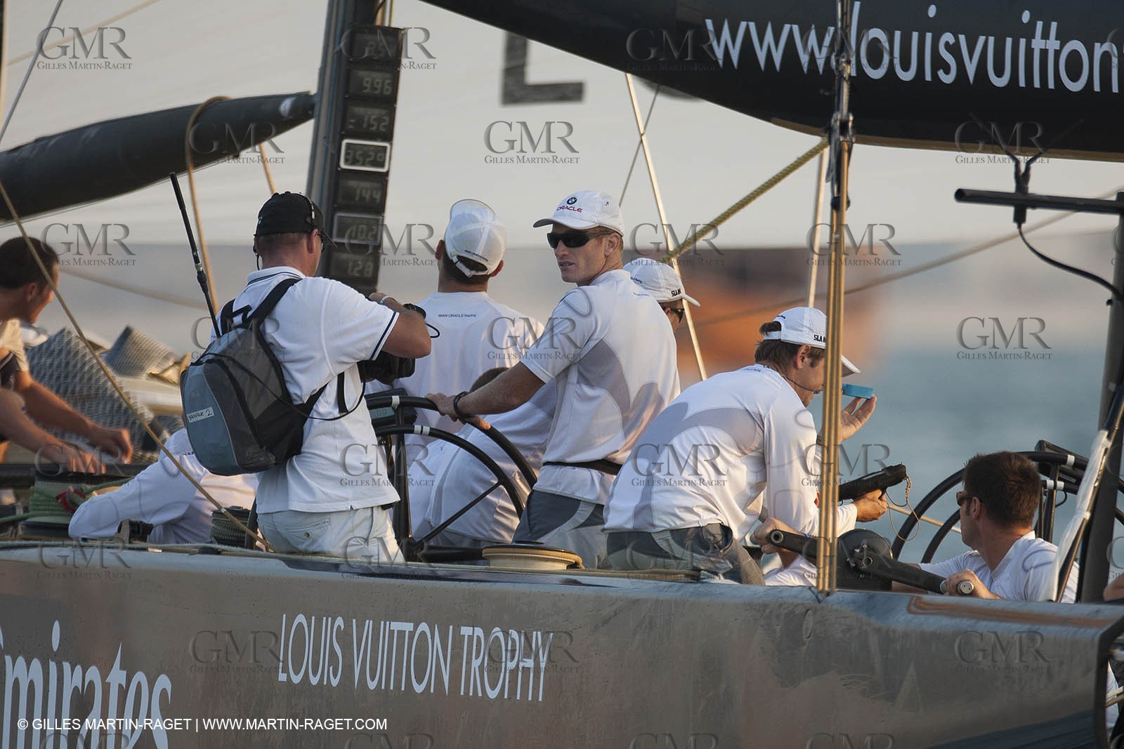 22 11 2010 - Dubai (UAE) - Dubai Louis Vuitton Trophy -  Round 2 - BMW ORACLE Racing Vs Emirates Team New Zealand