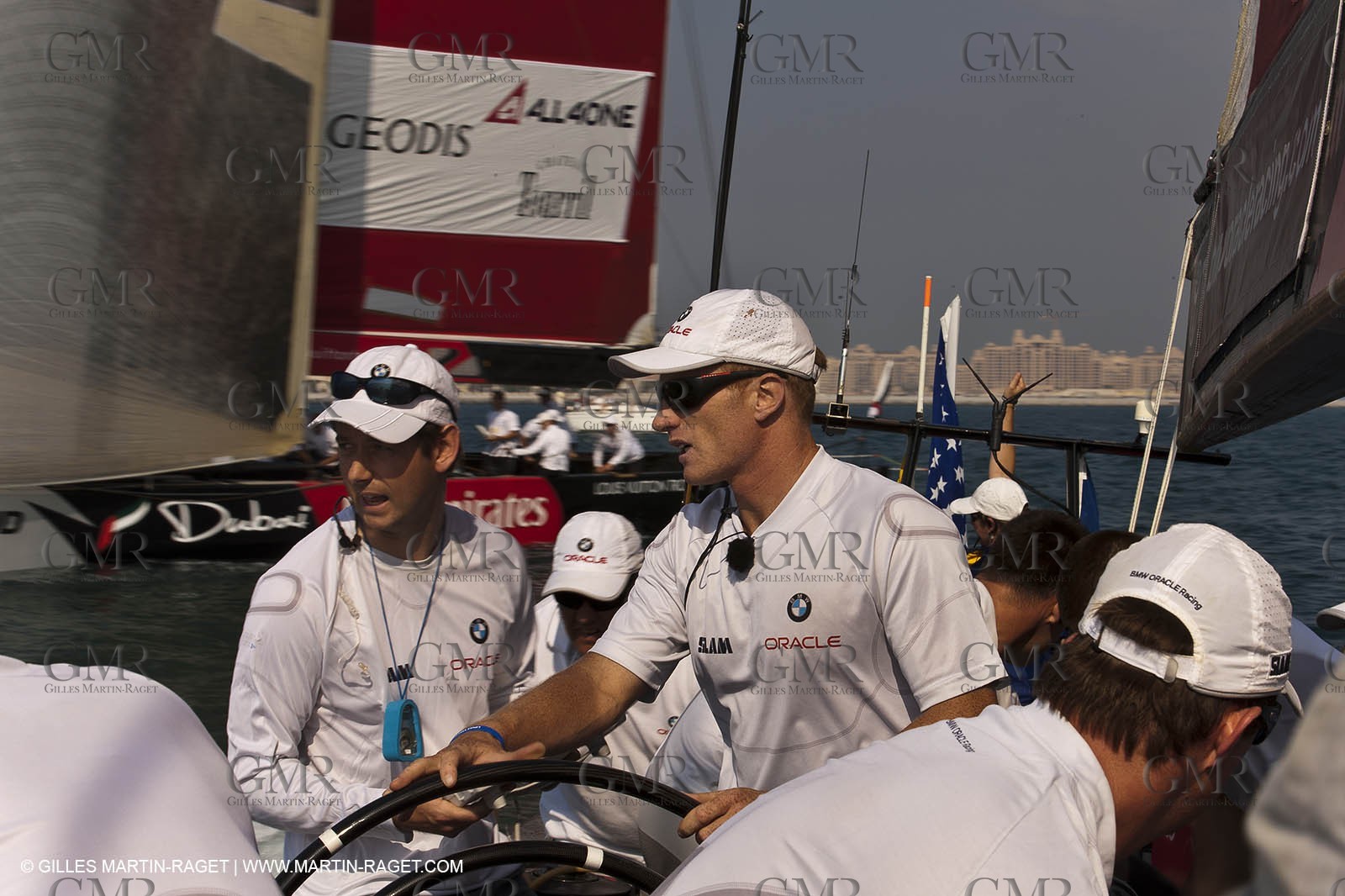 14 11 2010 - Dubai (UAE) - Dubai Louis Vuitton Trophy -  BMW ORACLE Racing - Training - Onboard Vs All 4 one