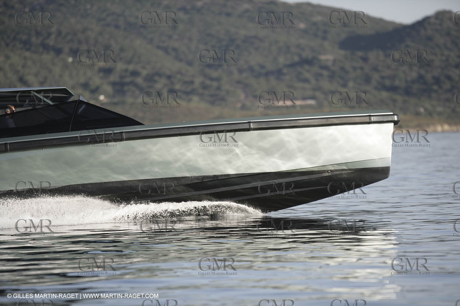 16 07 2007 - Portisco (Italie, Sardaigne) - Wally Power 47, 2007 version