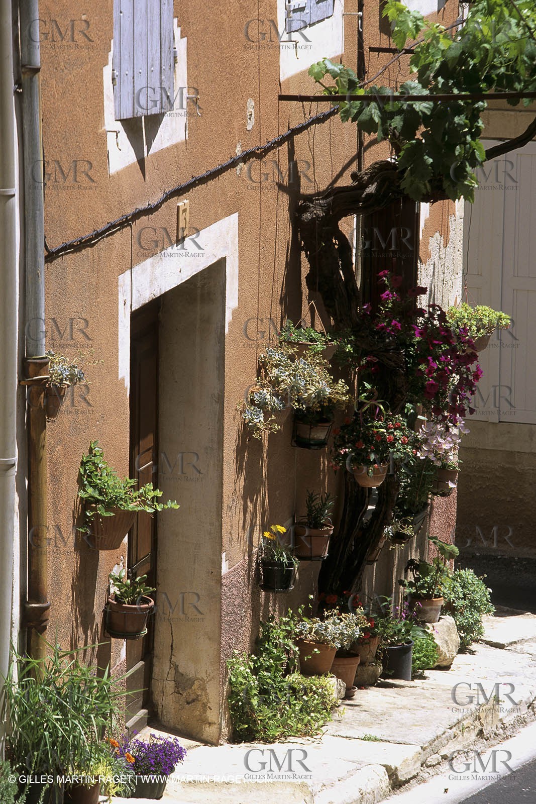 Saint Saturnin les apt (Fra,84)